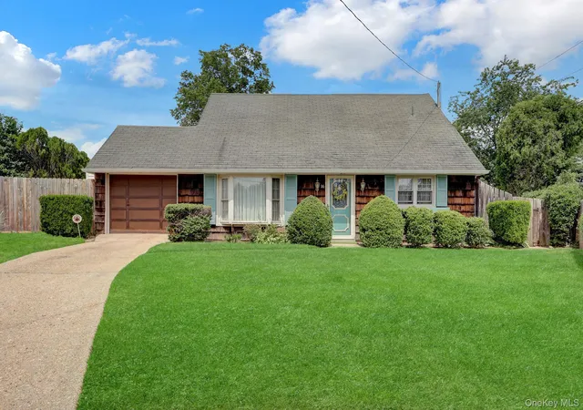 1st image of 16 Texas Ct, Oyster Bay, NY 11791 | MLS# 1016888