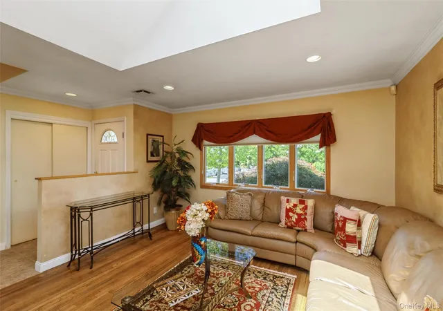 Photo 4 of Sale Pending at 204 Halsey Ave, Jericho, NY 11753 | MLS# 1016892 | Listing updated on 2026-07-17