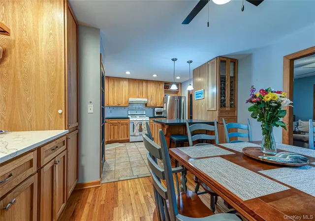 4th image of 23 Oak St, Brookhaven, NY 11720 | MLS# 1016920