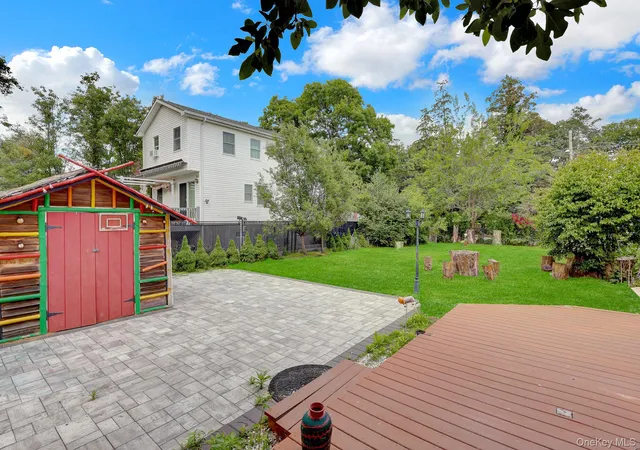 16th image of 301 Oak Neck Rd, West Islip, NY 11795 | MLS# 1016930