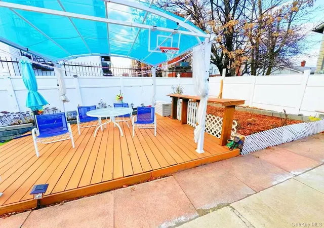 3rd image of 57 Pennyfield Cp, Bronx, NY 10465 | MLS# 1016933
