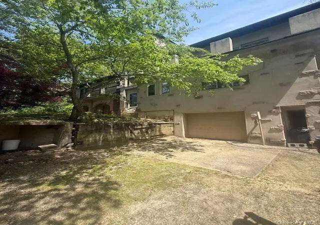 2nd image of 9 Penrose Path, East Northport, NY 11731 | MLS# 1016934