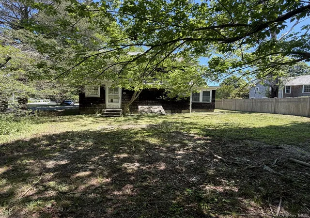 Homes for sale in Southampton, NY | 67 Tanners Neck Ln, Southampton, NY 11977 | MLS# 1016938