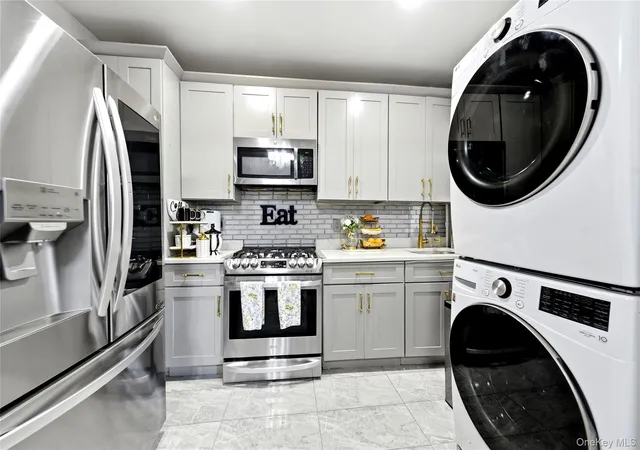 Photo 1 of Sale Pending at 160 Wadsworth Ave #201, New York, NY 10033 | MLS# 1016968 | Listing updated on 2026-08-07