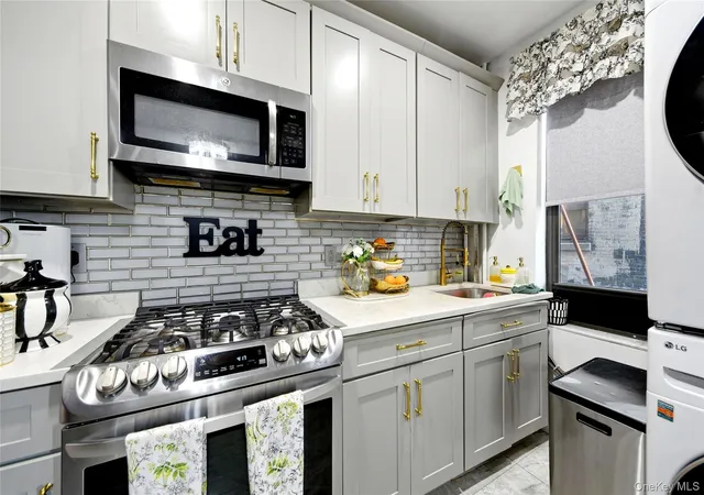 Photo 2 of Sale Pending at 160 Wadsworth Ave #201, New York, NY 10033 | MLS# 1016968 | Listing updated on 2026-08-07