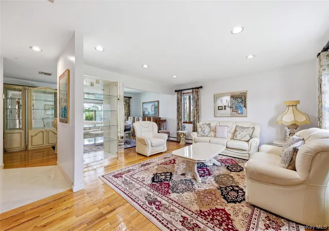Photo 4 of Sale Pending at 698 Washington St, Hempstead, NY 11010 | MLS# 1016980 | Listing updated on 2026-07-28