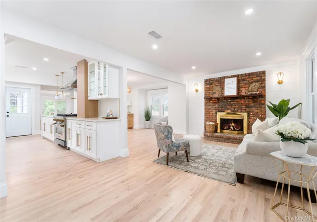 Photo 3 of Sale Pending at 85 Garfield Ave, Islip, NY 11782 | MLS# 1017020 | Listing updated on 2026-07-29