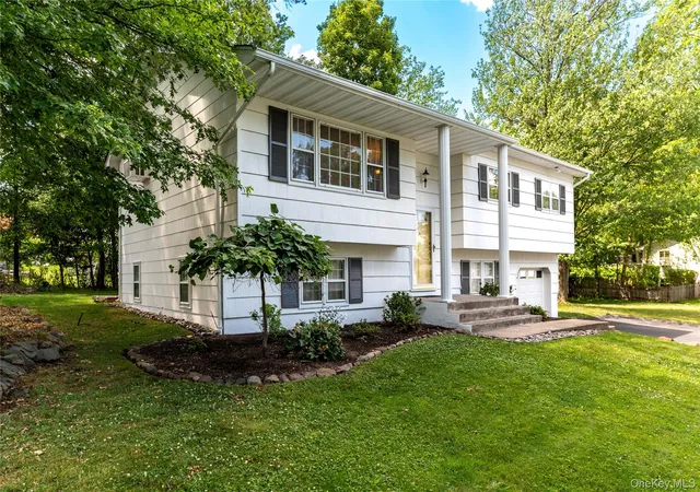 Homes for sale in Clarkstown, NY | 414 Maple Ave, Clarkstown, NY 10960 | MLS# 1017021