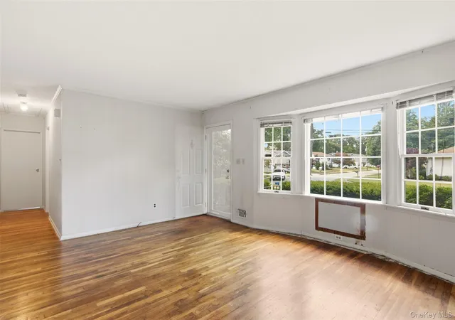 4th image of 34 Hollo Dr, Holbrook, NY 11741 | MLS# 1017022