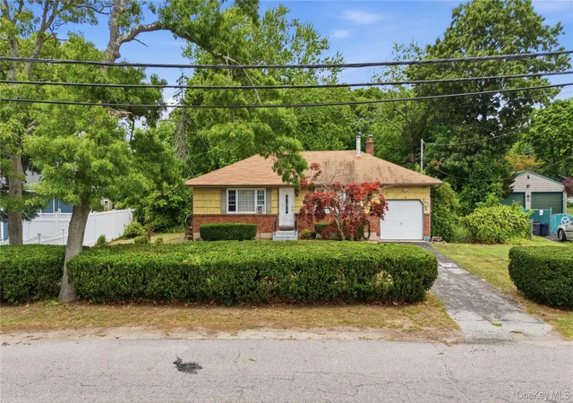 1st image of 385 Manhattan Blvd, Islip, NY 11752 | MLS# 1017047