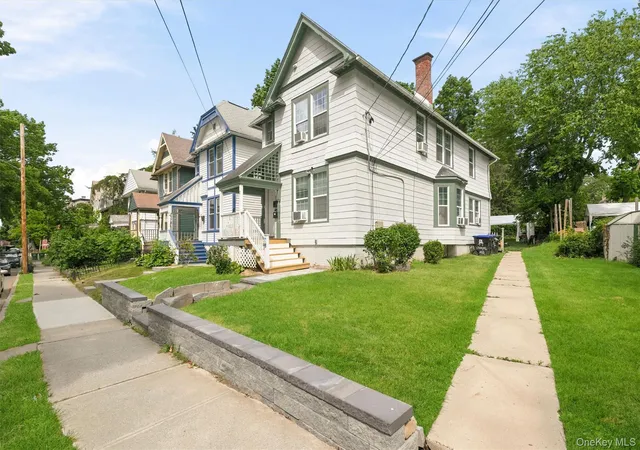 3rd image of 17 Carroll St, Poughkeepsie, NY 12601 | MLS# 1017057