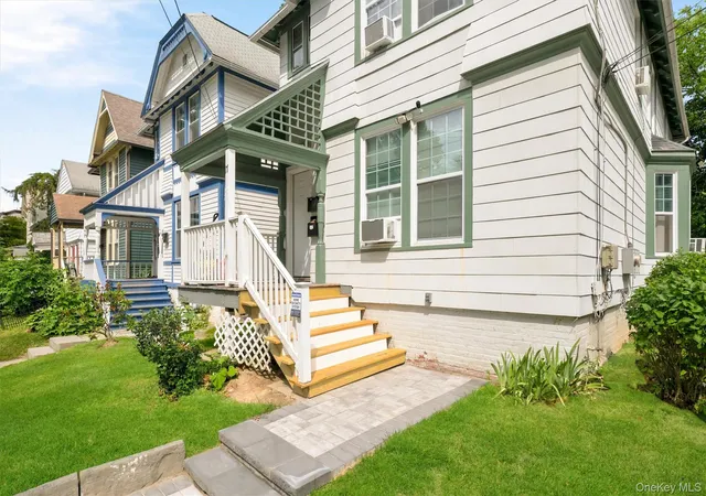 5th image of 17 Carroll St, Poughkeepsie, NY 12601 | MLS# 1017057