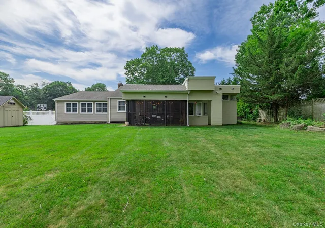 41st image of 48 William Penn Dr, Brookhaven, NY 11790 | MLS# 1017058