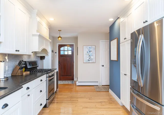 5th image of 48 William Penn Dr, Brookhaven, NY 11790 | MLS# 1017058