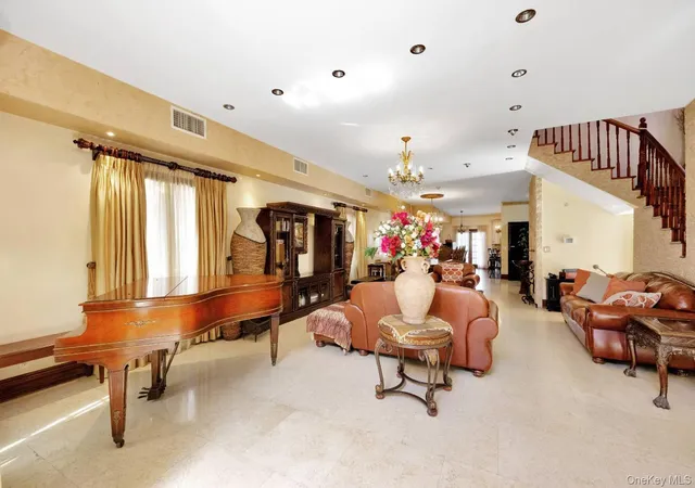 Photo 2 of Single family home for sale at 186 31 Radnor Rd, Jamaica, NY 11432 | MLS# 1017064 | Listing updated on 2026-07-12