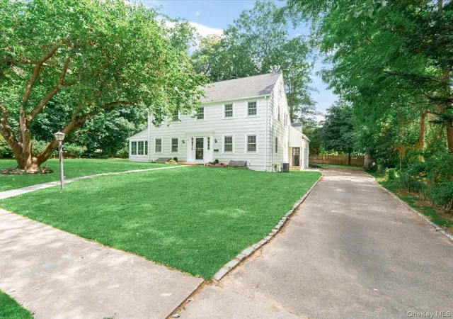 Photo 2 of Sale Pending at 178 Overlook Ave, North Hempstead, NY 11021 | MLS# 1017092 | Listing updated on 2026-08-07
