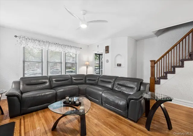 Photo 3 of Single family home for sale at 1241 Rhinelander Ave, New York, NY 10461 | MLS# 1017099 | Listing updated on 2026-09-30