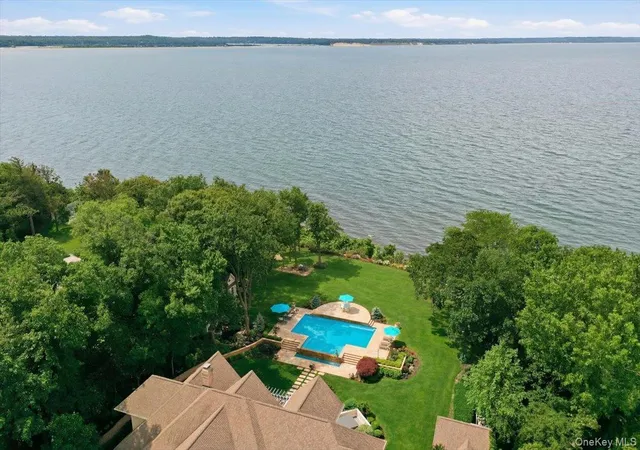 2nd image of 14 Woodcock Lane, Setauket, NY 11733 | MLS# 1017106