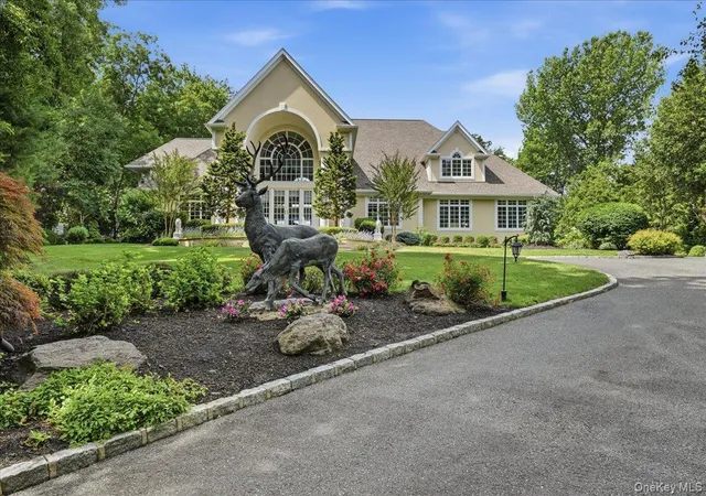 3rd image of 14 Woodcock Lane, Setauket, NY 11733 | MLS# 1017106