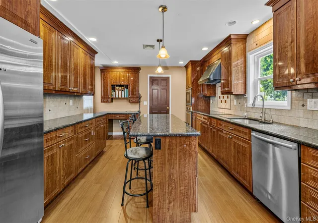 Photo 3 of Sale Pending at 125 Ohio Ave, Massapequa, NY 11758 | MLS# 1017112 | Listing updated on 2026-07-13