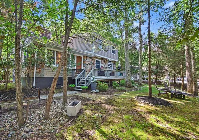 Homes for sale in Thompson, NY | 4 Scarborough Cir, Thompson, NY 12775 | MLS# 1017125