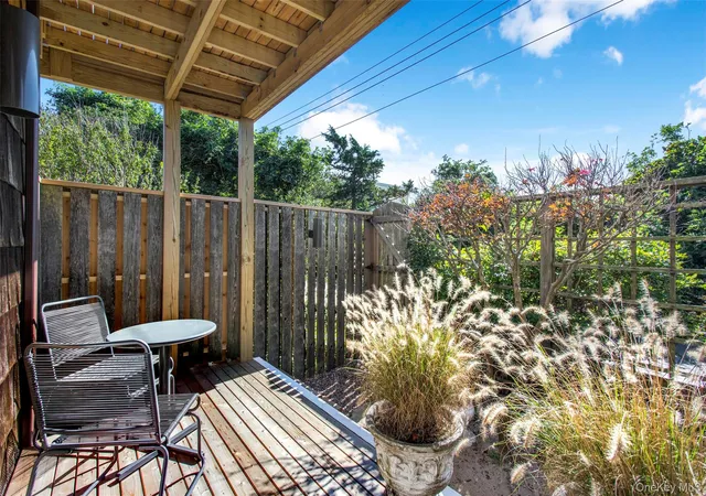 Photo 4 of Single family home for sale at 37 Bayview Walk, Sayville, NY 11782 | MLS# 1017133 | Listing updated on 2026-06-26