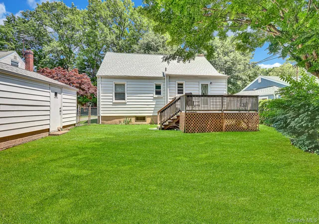 2nd image of 19 Poplar Pl, Glen Cove, NY 11542 | MLS# 1017152