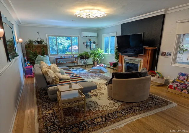 Photo 3 of Sale Pending at 294 Lincoln Ave, New Rochelle, NY 10801 | MLS# 1017184 | Listing updated on 2026-08-14