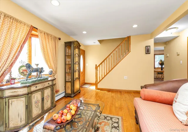 Photo 2 of Sale Pending at 2 East Ct, Oyster Bay, NY 11714 | MLS# 1017191 | Listing updated on 2026-08-07