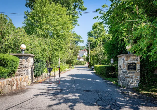 41st image of 41 Tamarack Rd, Mahopac, NY 10541 | MLS# 1017202
