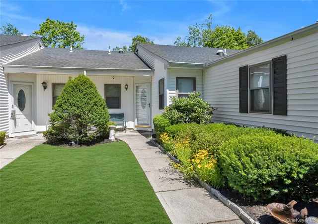 Photo 1 of Sale Pending at 42 Knolls Dr, Brookhaven, NY 11790 | MLS# 1017205 | Listing updated on 2026-07-29