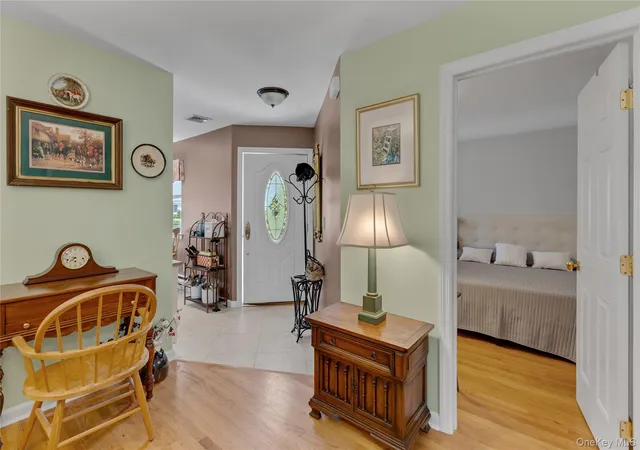 Listing Photo 5 - Condo for sale in building located at 42 Knls Dr, Brookhaven, NY 11790