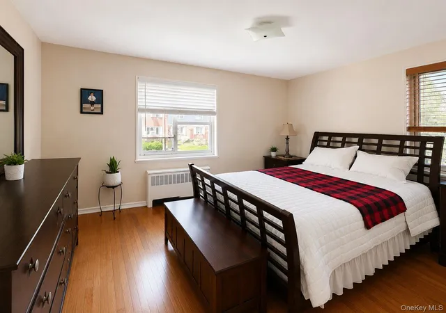 Photo 4 of House for sale at 221-51 Manor Rd #Upper, New York, NY 11427 | MLS# 1017206 | Listing updated on 2026-10-02