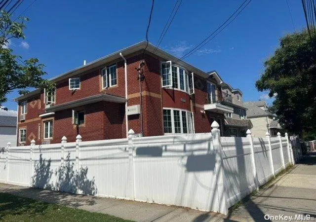 2nd image of 127 20 160th St, New York, NY 11434 | MLS# 1017222
