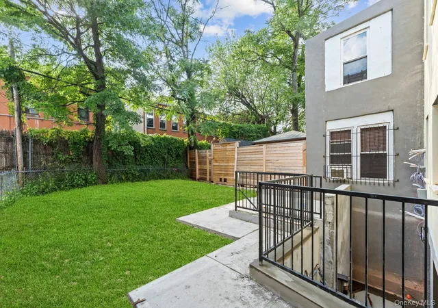Homes for sale in New York, NY | 468 Herzl St, New York, NY 11212 | MLS# 1017226