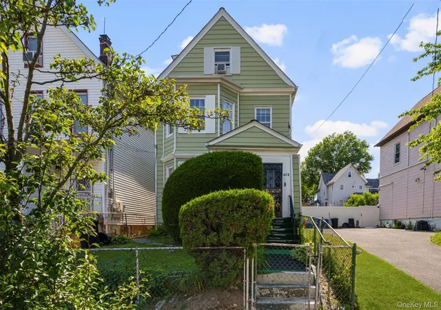 Homes for sale in Mount Vernon, NY | 464 S 2nd Ave, Mount Vernon, NY 10550 | MLS# 1017232