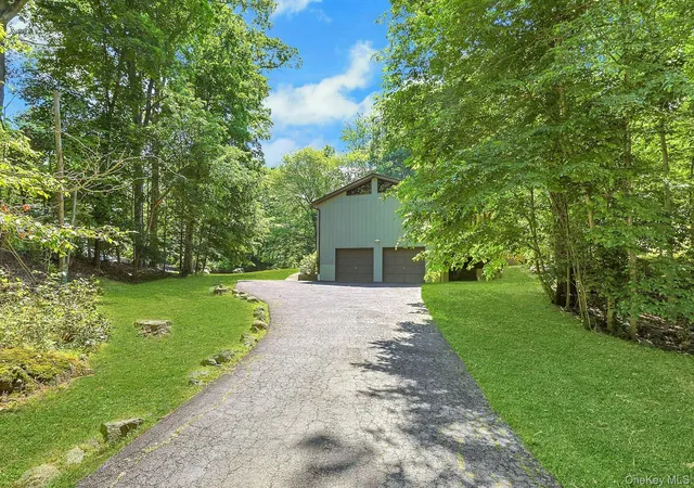 3rd image of 7 Sassi Dr, Croton On Hudson, NY 10520 | MLS# 1017266