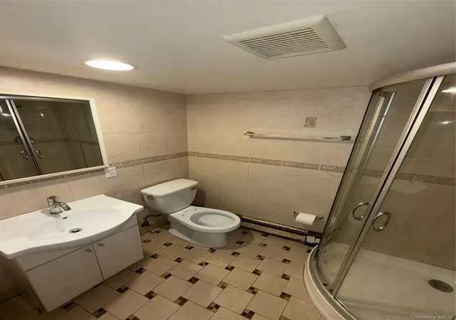 16th image of 526 N 12th St, Hempstead, NY 11040 | MLS# 1017274