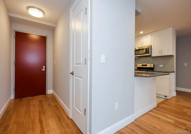 5th image of 661 W Broadway, Long Beach, NY 11561