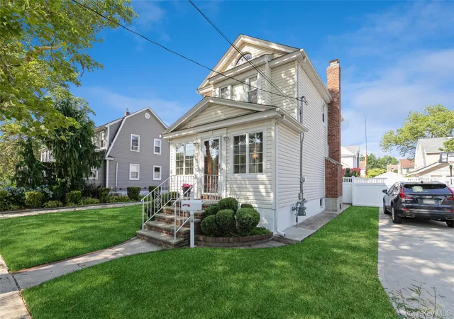 Photo 2 of Single family home for sale at 16 Devon St, Hempstead, NY 11563 | MLS# 1017315 | Listing updated on 2026-10-05