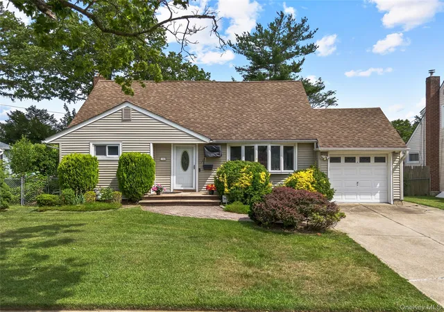 1st image of 110 Briarcliff Rd, North Hempstead, NY 11590 | MLS# 1017330