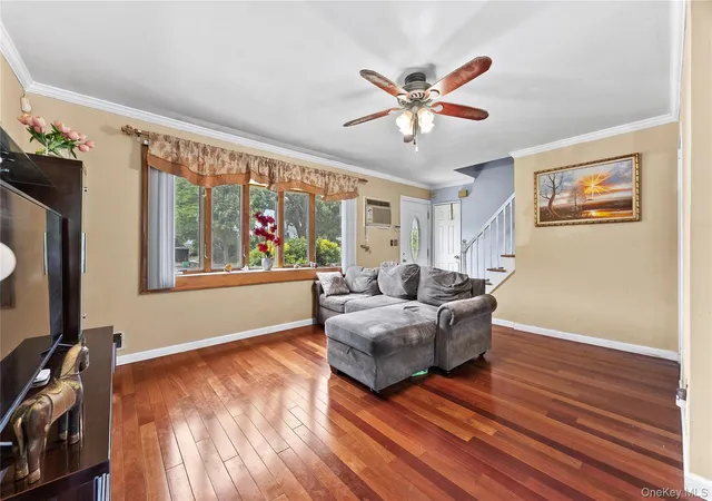 Photo 3 of Sale Pending at 110 Briarcliff Rd, North Hempstead, NY 11590 | MLS# 1017330 | Listing updated on 2026-08-07