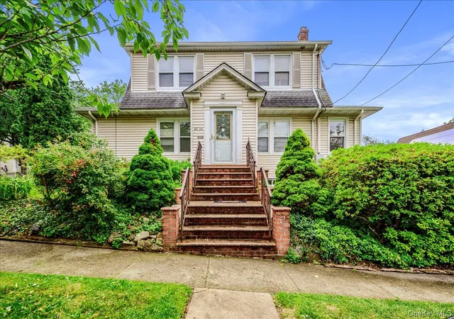 Photo 1 of Single Family Residence at 4634 Iris Ln, Great Neck, NY 11020 | MLS# 1017337 | | Sold on 2026-07-23