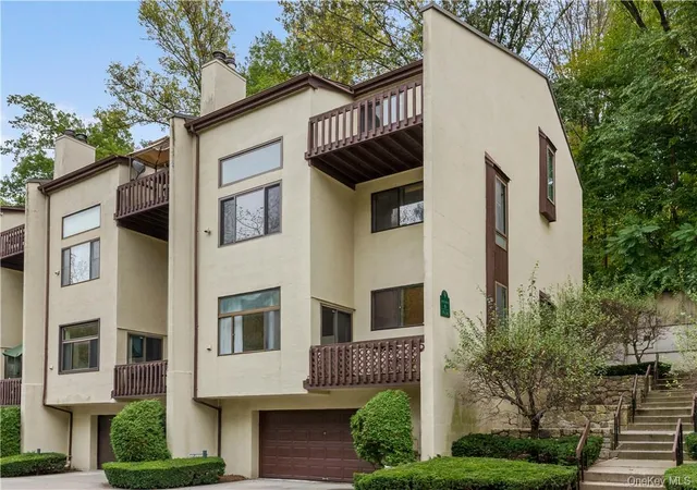 Homes for sale in New Castle, NY | 353 N Greeley Ave #353, New Castle, NY 10514 | MLS# 1017345