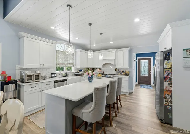 Photo 4 of Single family home for sale at 852 Jackson Ave, Hempstead, NY 11010 | MLS# 1017348 | Listing updated on 2026-10-22