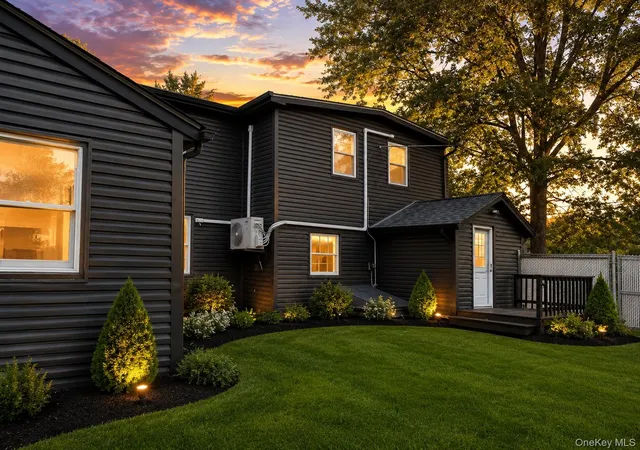 4th image of 96 Grove Ave, Brookhaven, NY 11772 | MLS# 1017357
