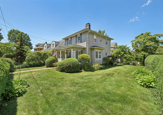 1st image of 1472 Middle Neck Rd, North Hempstead, NY 11050 | MLS# 1017361