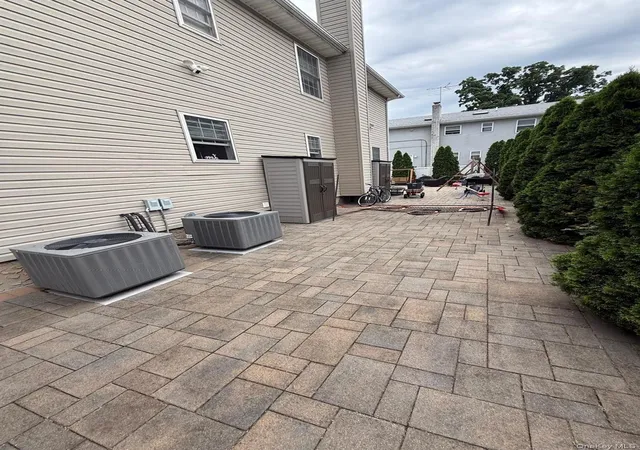 3rd image of 264 Doherty Ave, Hempstead, NY 11003 | MLS# 1017362
