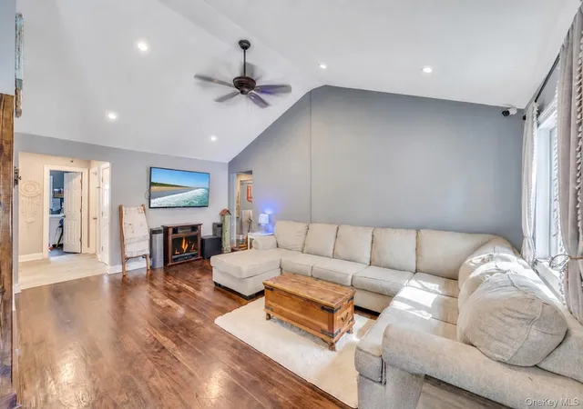 2nd image of 115 Dahlia Dr, Mastic Beach, NY 11951 | MLS# 1017368