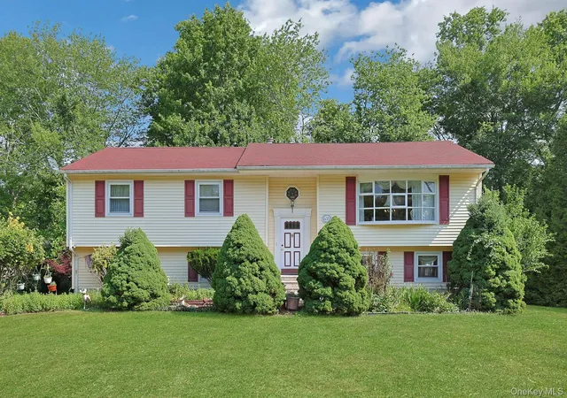 1st image of 635 Gilbert Ave, Orangetown, NY 10965 | MLS# 1017371